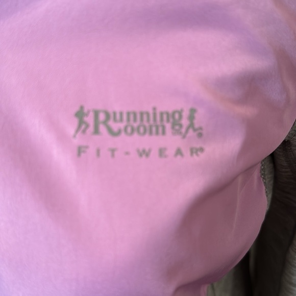 Runner's jacket woman size XS running room fit wear - Picture 3 of 7